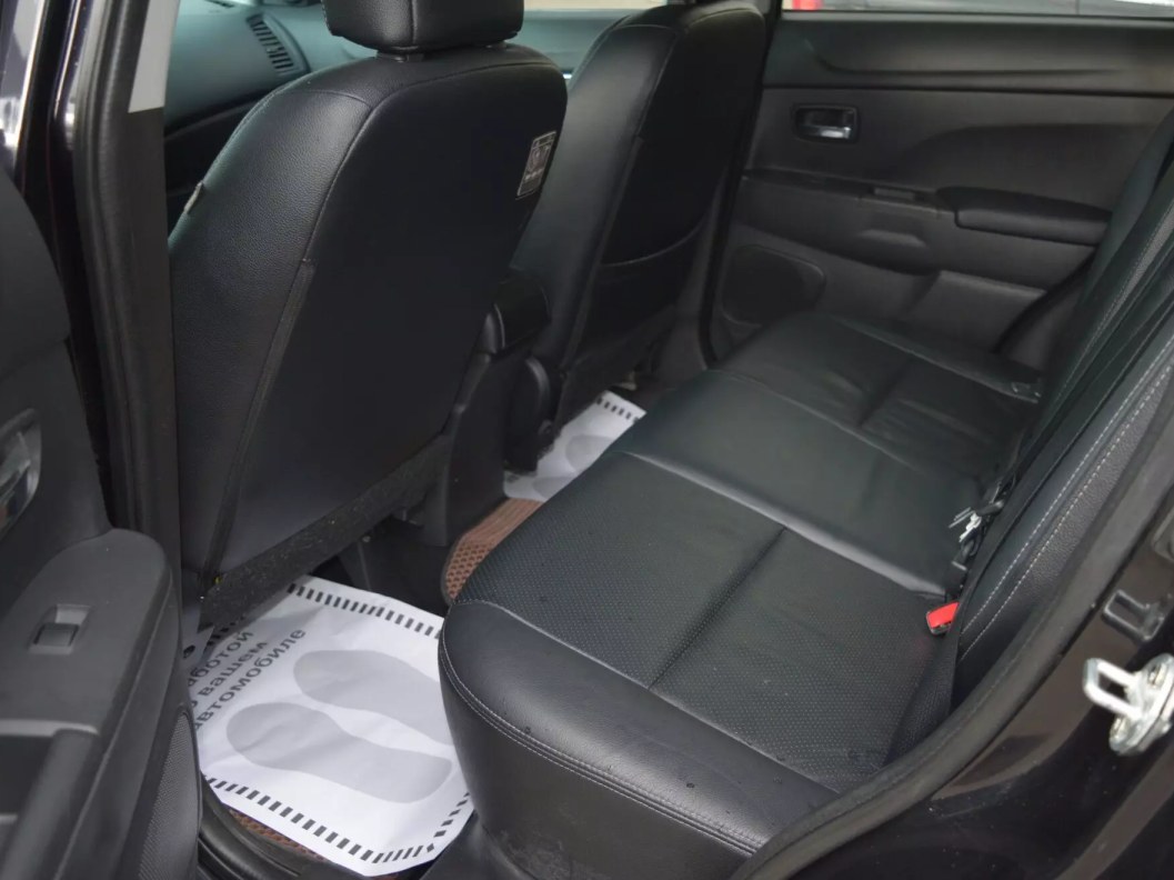 Mitsubishi ASX Instyle S05 1.8 CVT фото 11