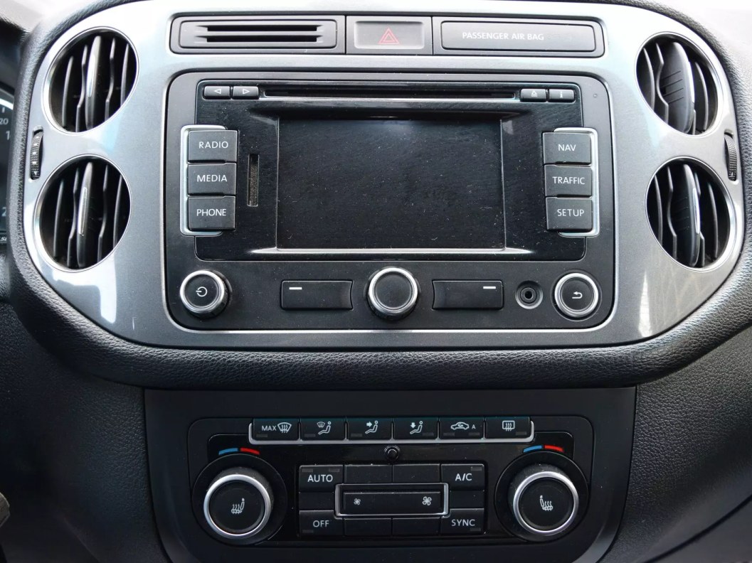 Volkswagen Tiguan Avenue 1.4 DSG фото 17