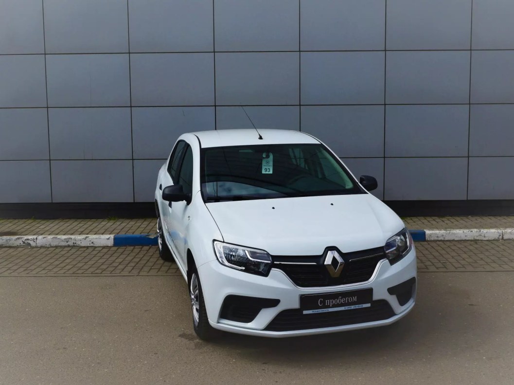 Renault Logan Life 1.6 АКПП фото 1
