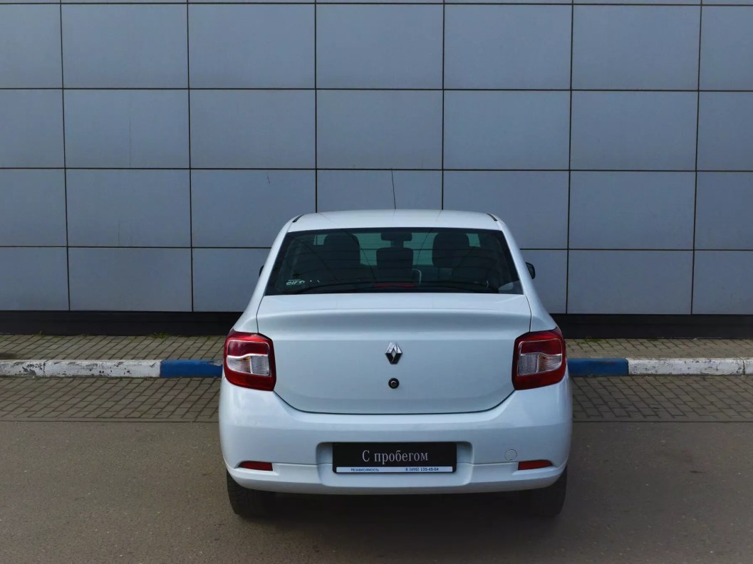 Renault Logan Life 1.6 АКПП фото 5