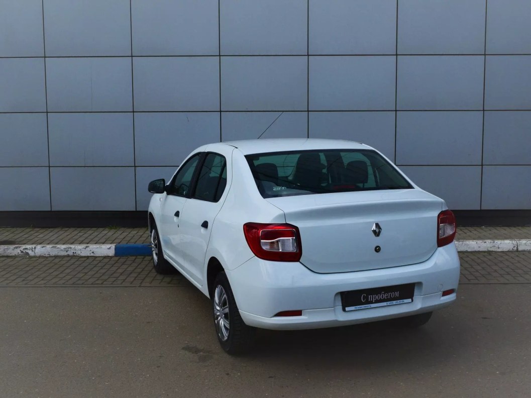 Renault Logan Life 1.6 АКПП фото 6