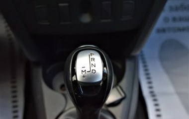 Renault Logan Life 1.6 АКПП превью 13