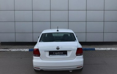 Volkswagen Polo Comfortline 1.6 АКПП превью 5