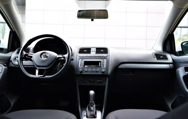 Volkswagen Polo Comfortline 1.6 АКПП превью 7