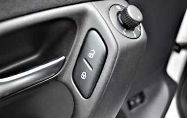 Volkswagen Polo Comfortline 1.6 АКПП превью 11