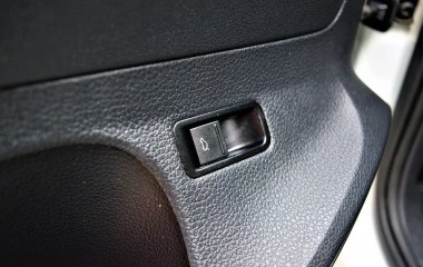Volkswagen Polo Comfortline 1.6 АКПП превью 13