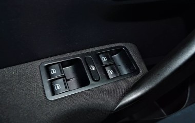 Volkswagen Polo Comfortline 1.6 АКПП превью 14