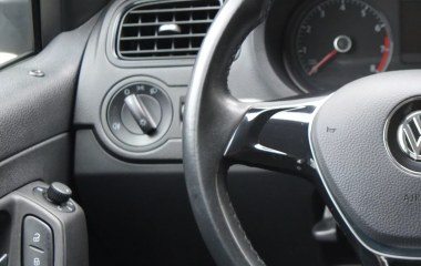 Volkswagen Polo Comfortline 1.6 АКПП превью 15