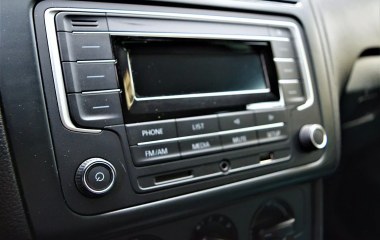 Volkswagen Polo Comfortline 1.6 АКПП превью 17