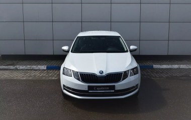 Skoda Octavia 1.6 АКПП превью 2