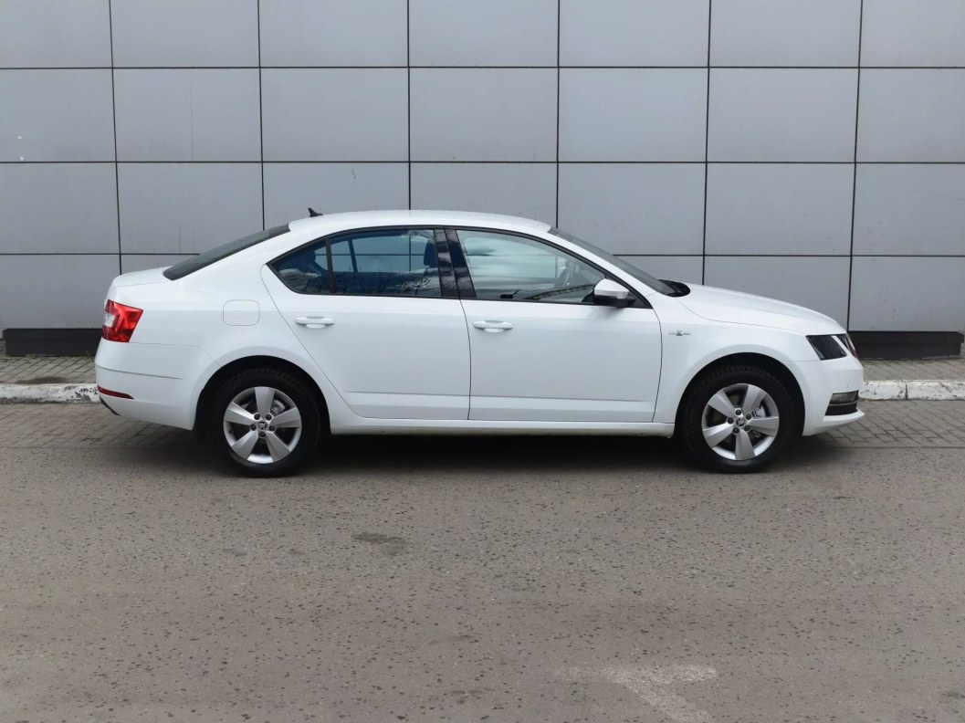 Skoda Octavia 1.6 АКПП фото 4