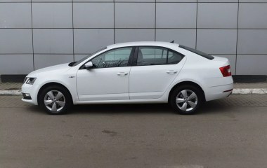 Skoda Octavia 1.6 АКПП превью 5
