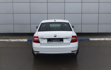 Skoda Octavia 1.6 АКПП превью 7