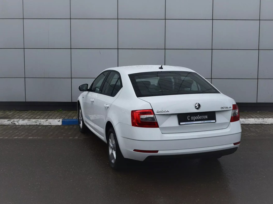 Skoda Octavia 1.6 АКПП фото 8