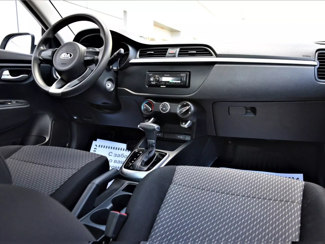 Kia Rio Comfort 1.4 АКПП фото 9