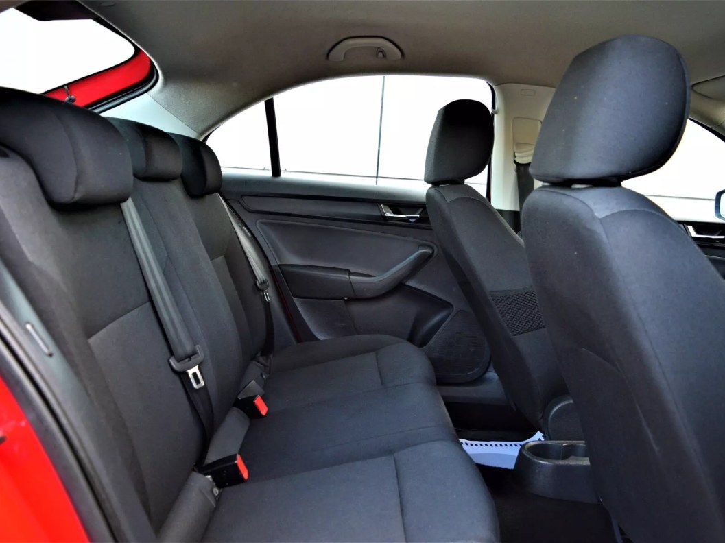 Skoda Rapid 1.4 МКПП фото 12