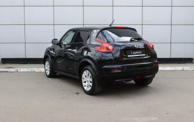 Nissan Juke 1.6 CVT превью 8
