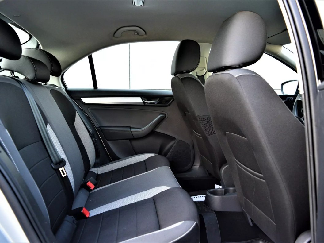 Skoda Rapid 1.6 МКПП фото 13