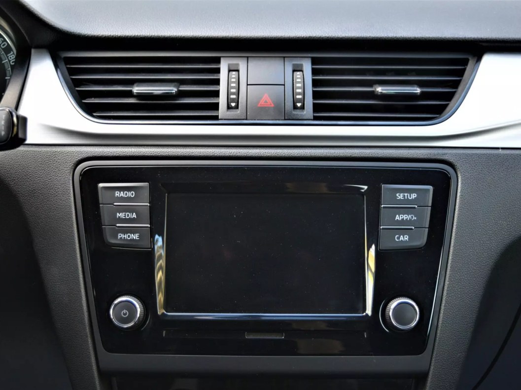 Skoda Rapid 1.6 МКПП фото 17