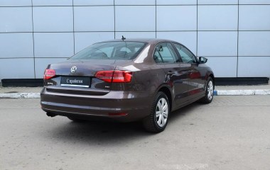 Volkswagen Jetta 1.4 DSG превью 6