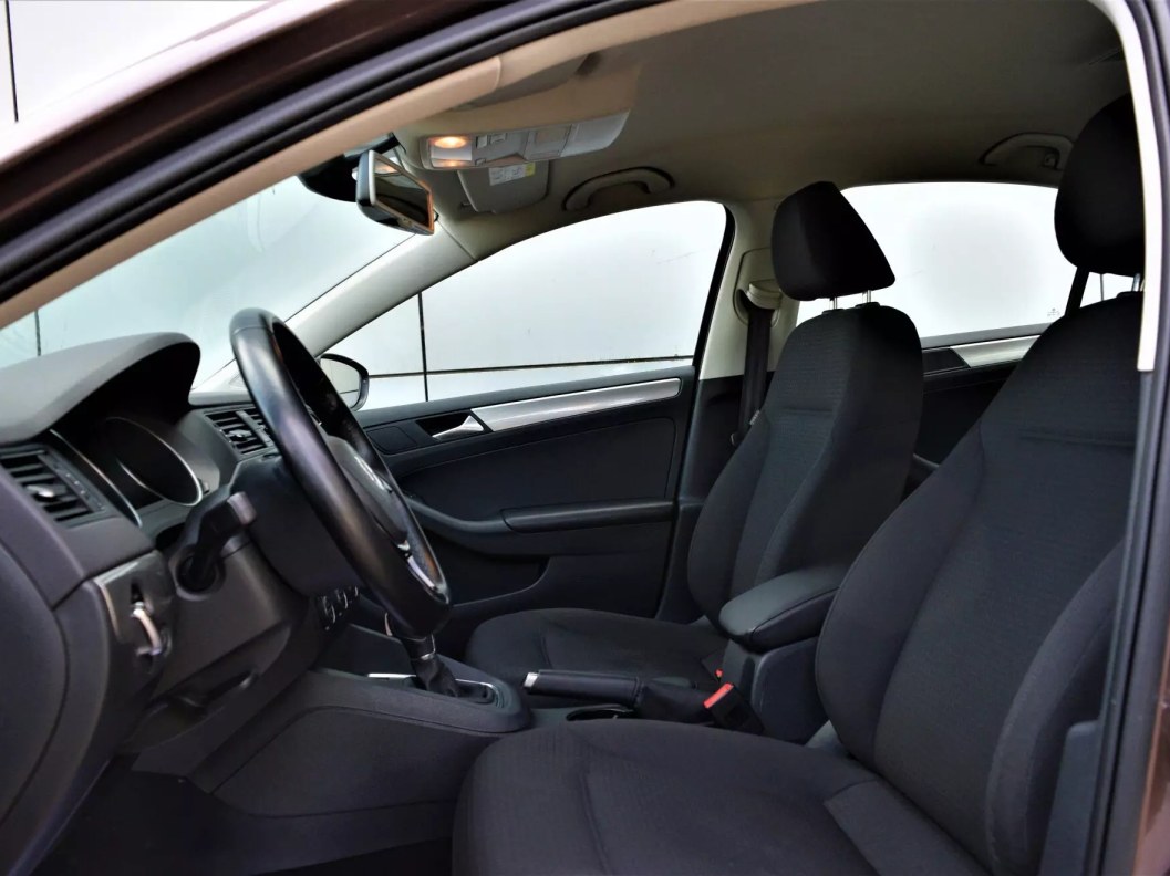 Volkswagen Jetta 1.4 DSG фото 9