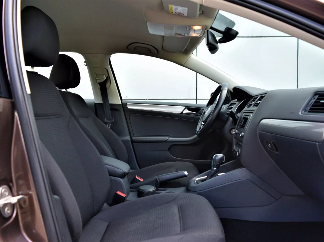 Volkswagen Jetta 1.4 DSG фото 11