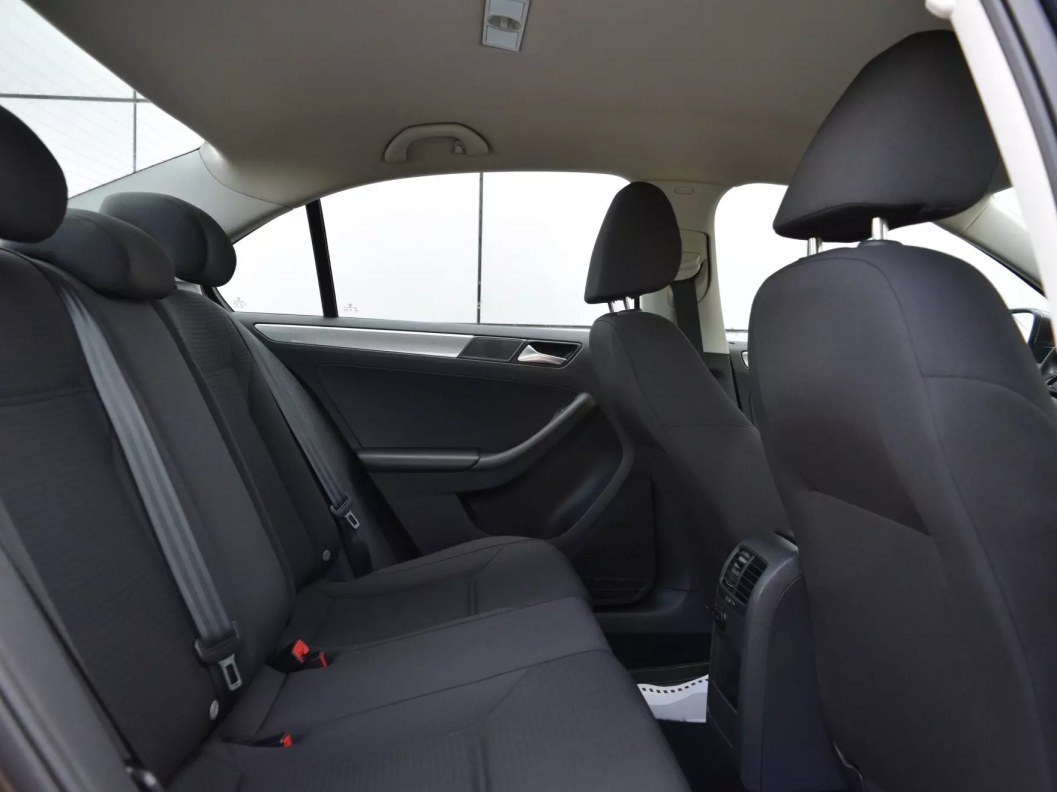Volkswagen Jetta 1.4 DSG фото 13
