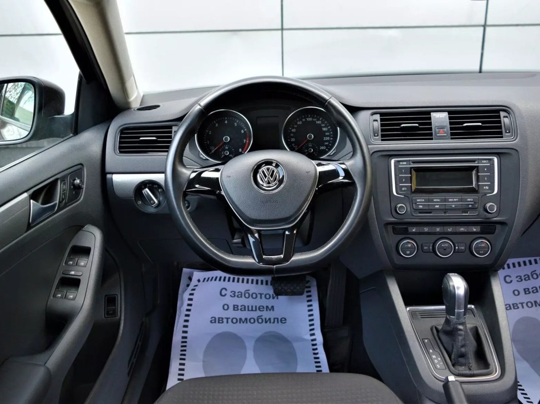 Volkswagen Jetta 1.4 DSG фото 16