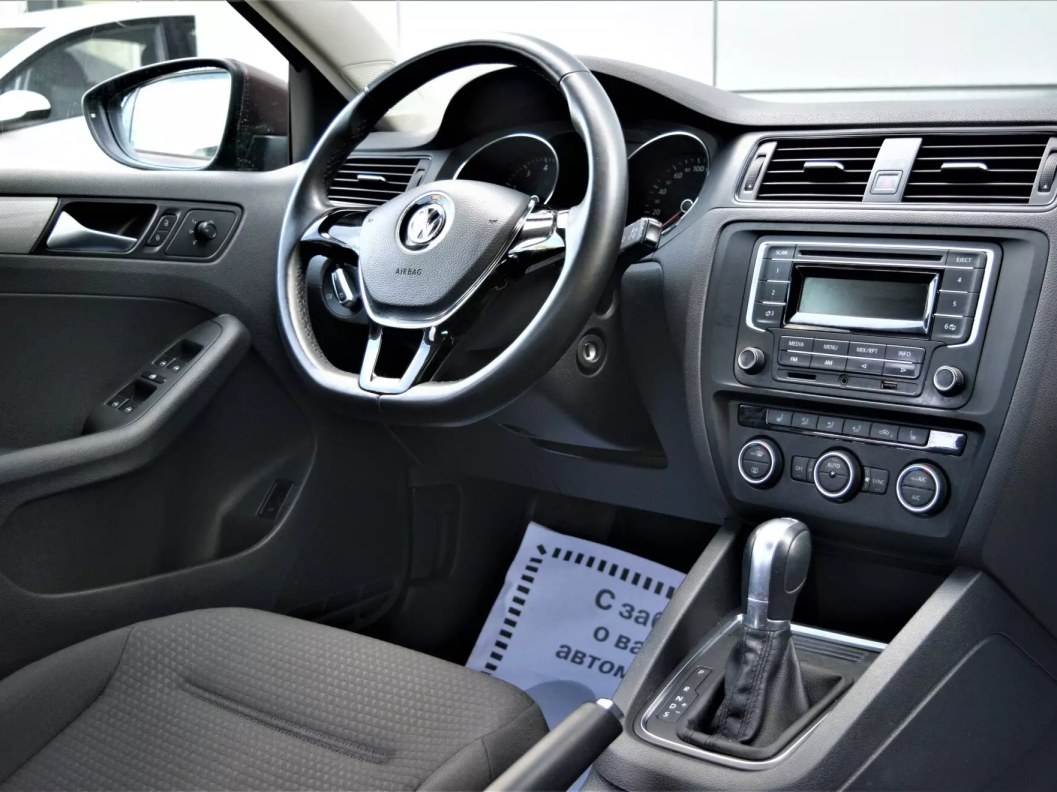 Volkswagen Jetta 1.4 DSG фото 19