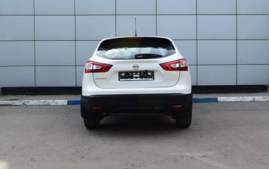 Nissan Qashqai SE 2.0 CVT превью 7