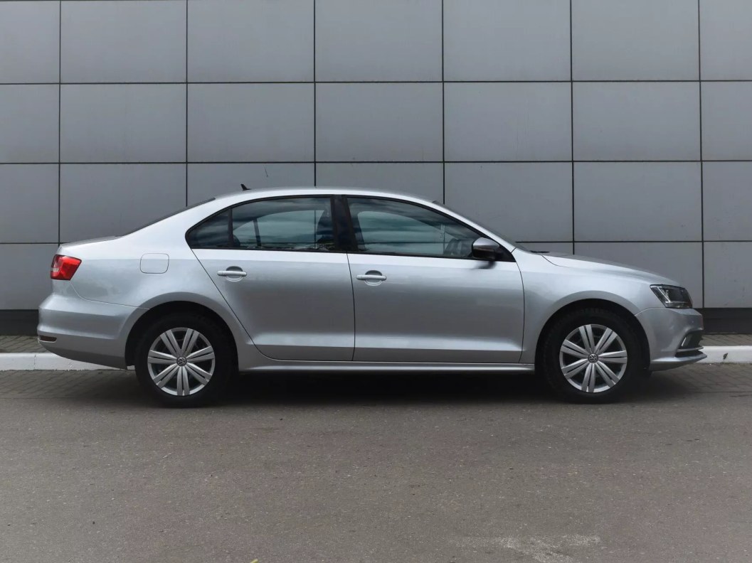 Volkswagen Jetta 1.6 АКПП фото 4