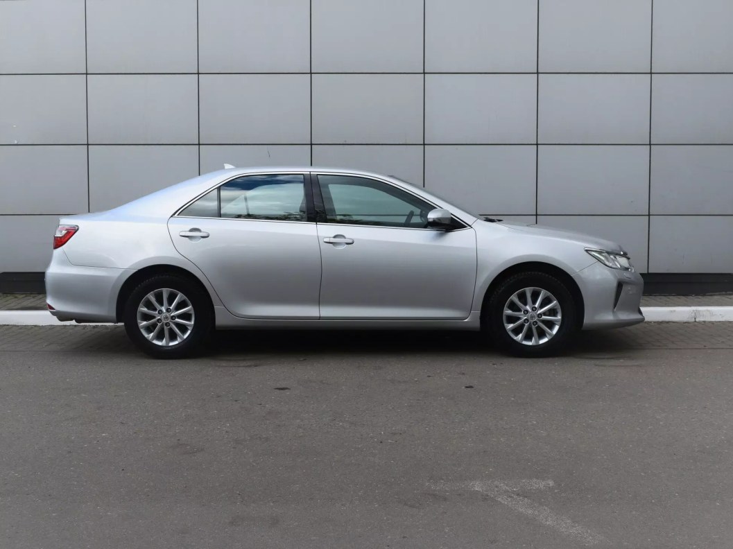 Toyota Camry Комфорт 2.5 АКПП фото 4