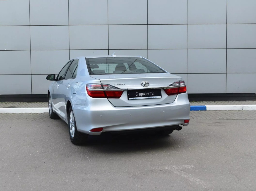 Toyota Camry Комфорт 2.5 АКПП фото 8