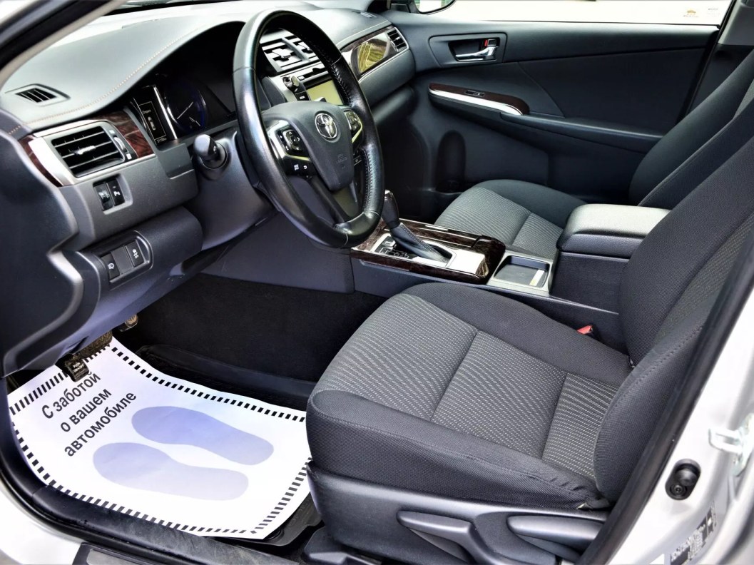 Toyota Camry Комфорт 2.5 АКПП фото 9