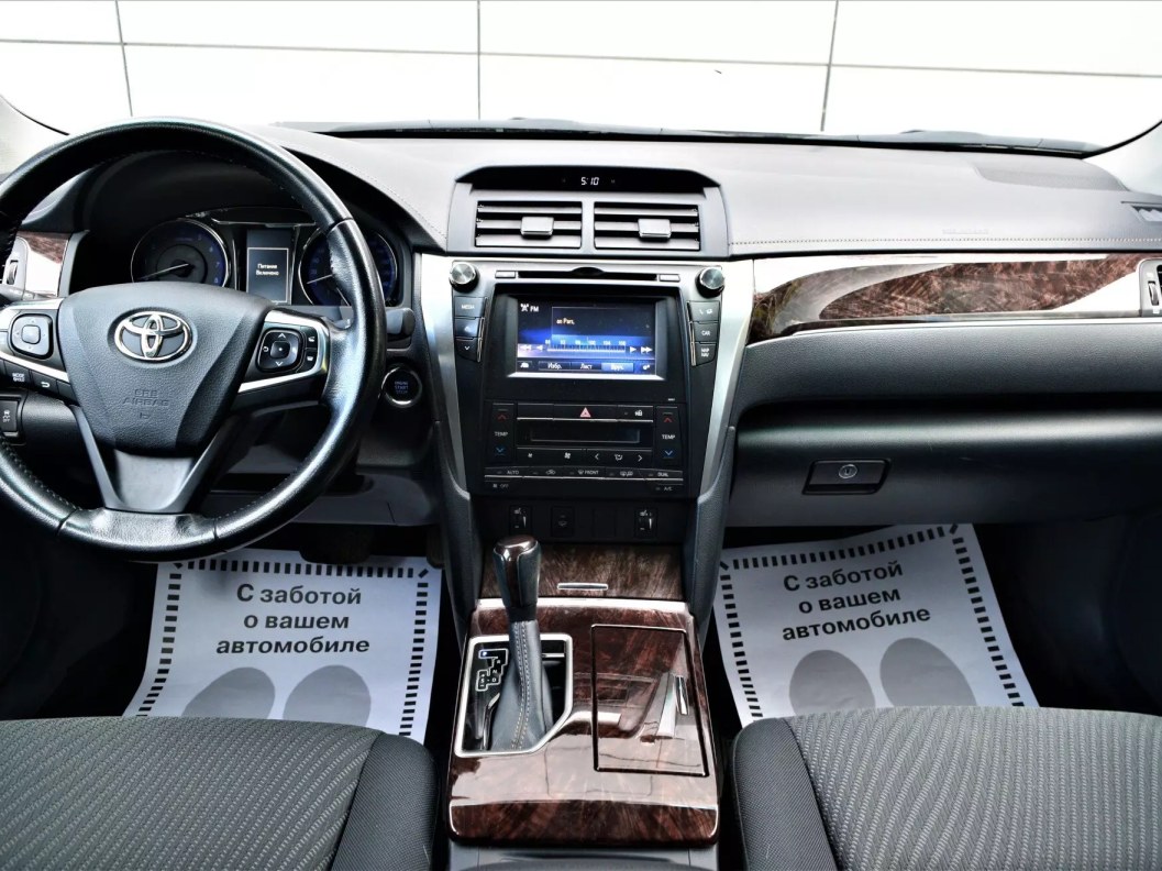 Toyota Camry Комфорт 2.5 АКПП фото 10