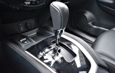 Nissan X-Trail 2.5 CVT превью 16