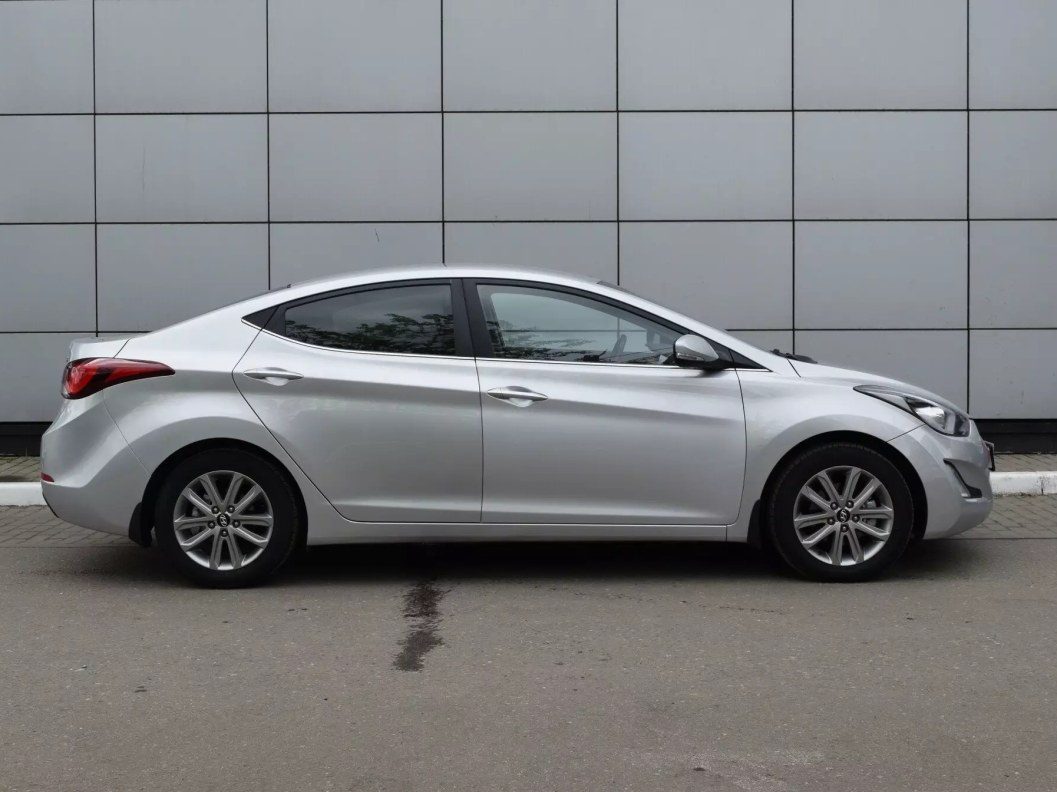 Hyundai Elantra Comfort 1.8 АКПП фото 4
