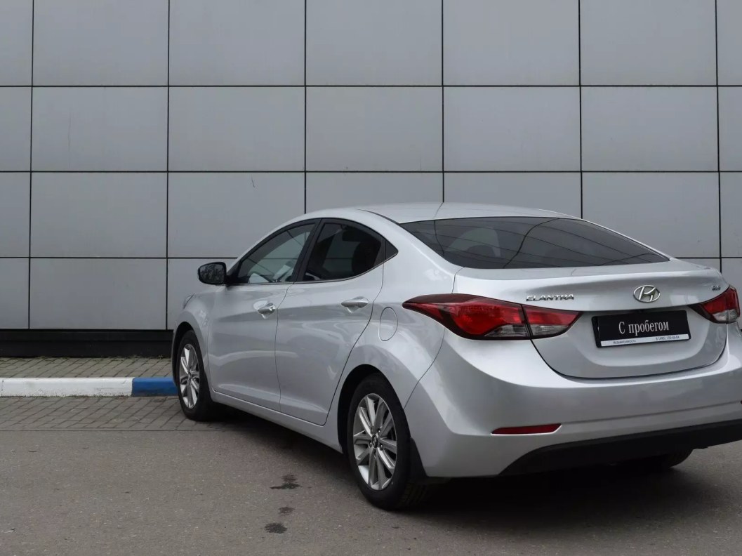 Hyundai Elantra Comfort 1.8 АКПП фото 8