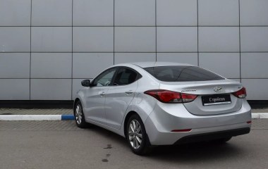 Hyundai Elantra Comfort 1.8 АКПП превью 8