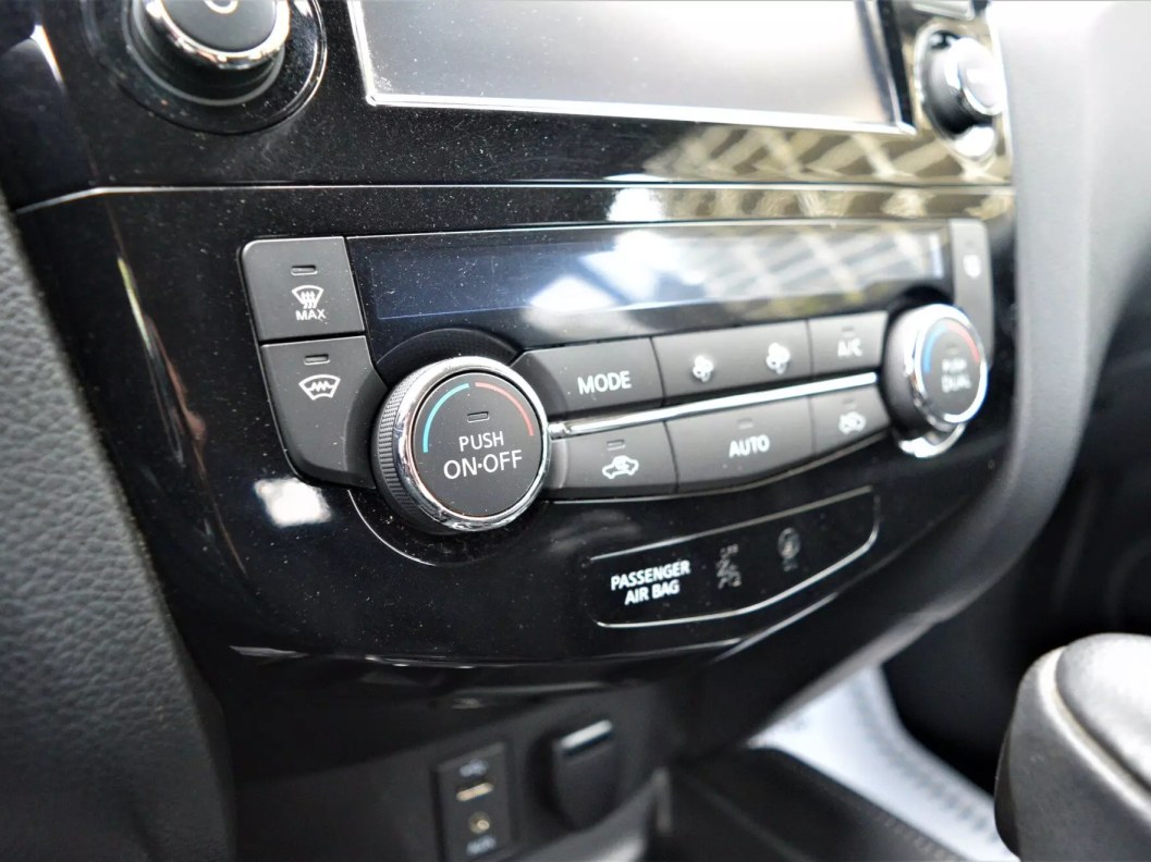 Nissan X-Trail 2.0 CVT фото 14