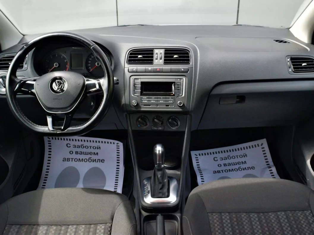 Volkswagen Polo Allstar 1.6 АКПП фото 10