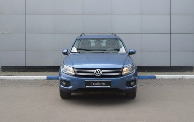 Volkswagen Tiguan 2.0 АКПП превью 2