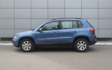 Volkswagen Tiguan 2.0 АКПП превью 5