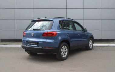 Volkswagen Tiguan 2.0 АКПП превью 6