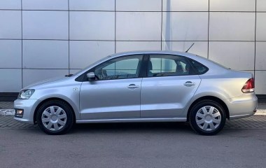 Volkswagen Polo Comfortline 1.6 АКПП превью 5