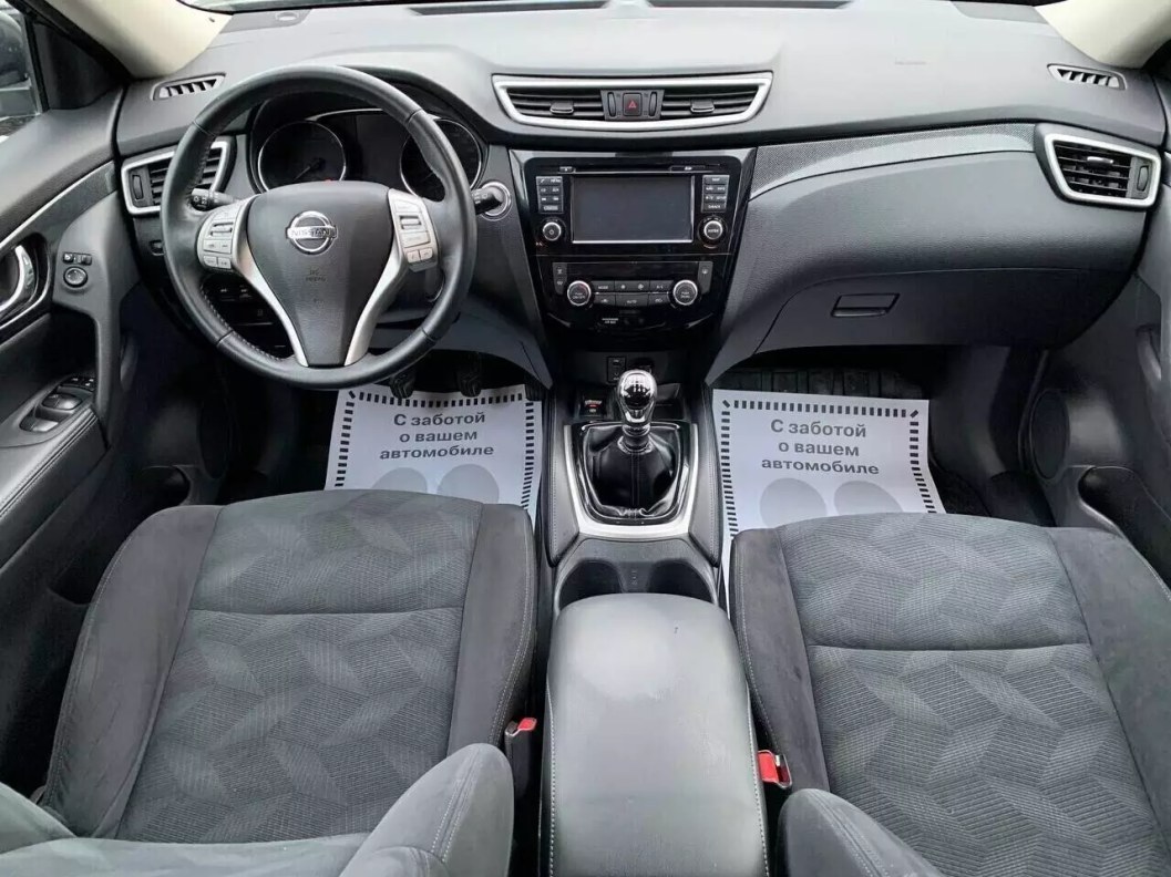 Nissan X-Trail 1.6 МКПП фото 10