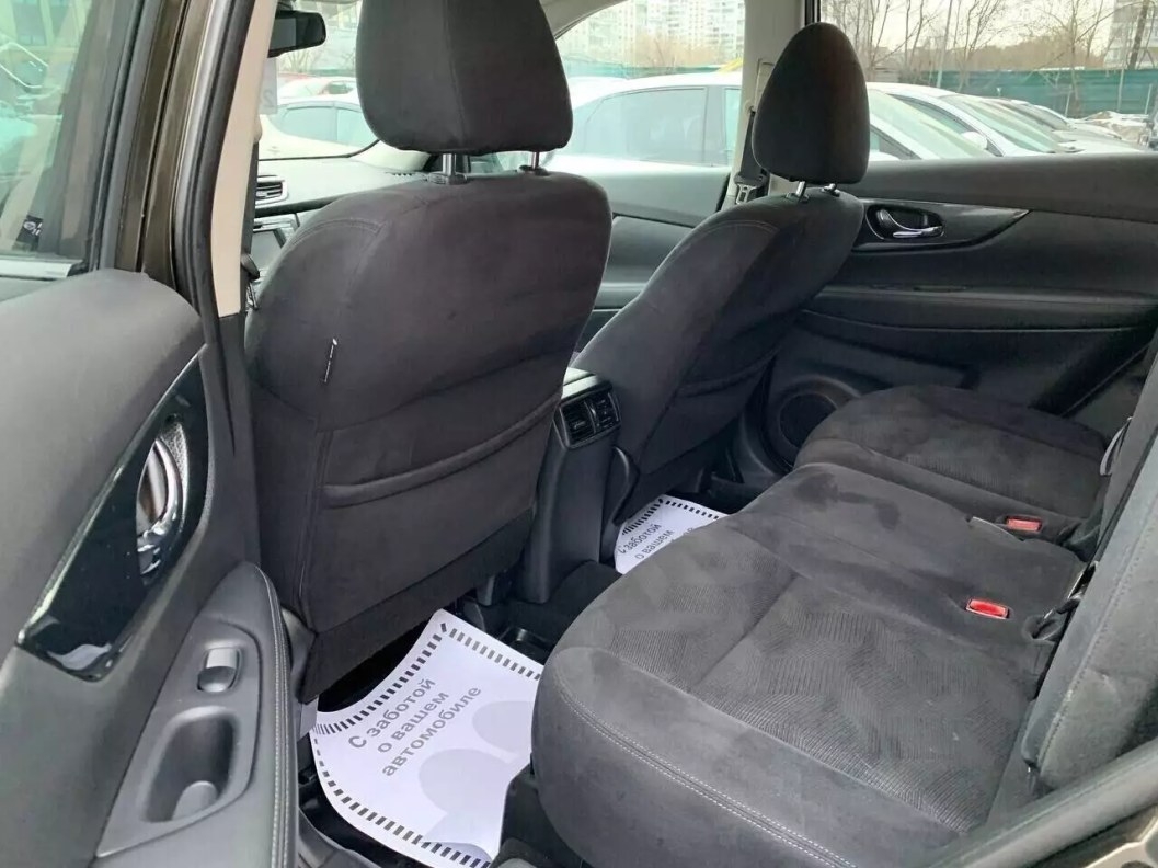 Nissan X-Trail 1.6 МКПП фото 11