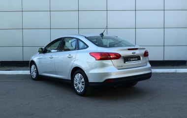 Ford Focus Trend 1.6 МКПП превью 6