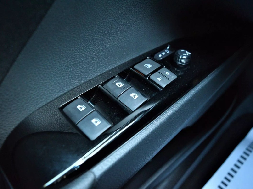Toyota Camry Стандарт Плюс 2.5 АКПП фото 13