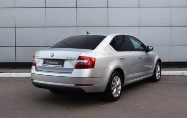 Skoda Octavia Style 1.4 АМТ превью 6